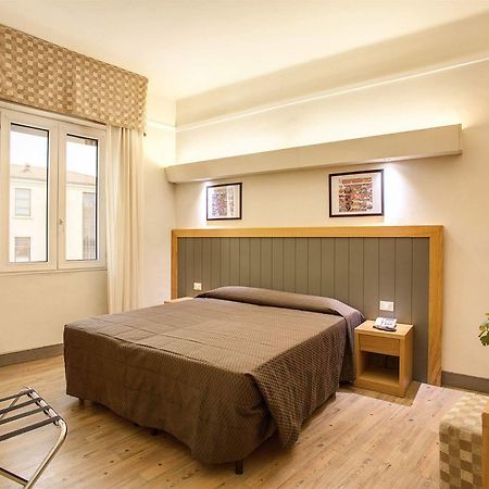 Hotel Delle Nazioni Florens Exteriör bild
