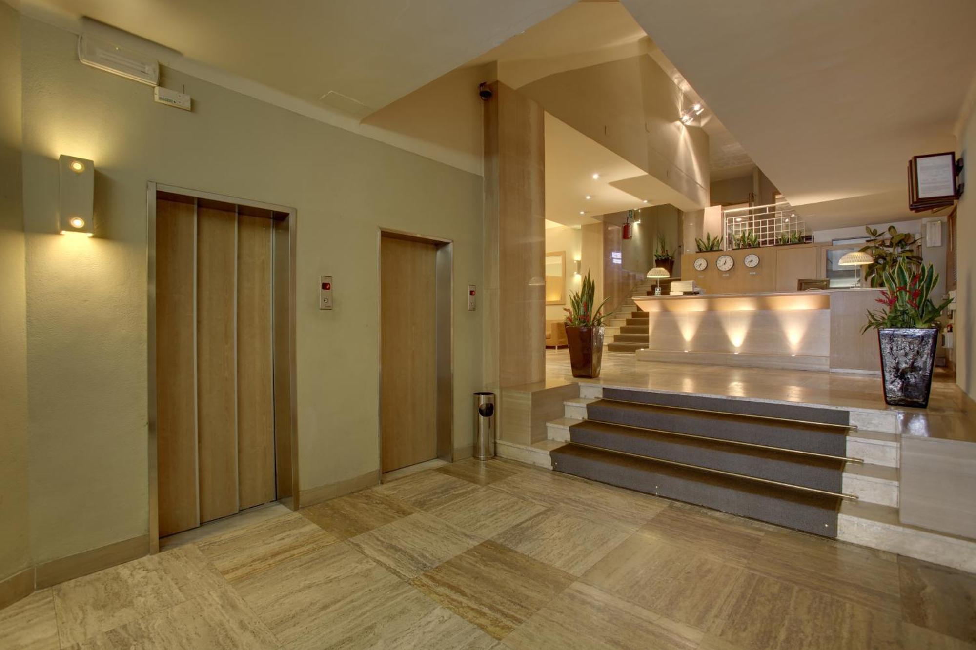 Hotel Delle Nazioni Florens Exteriör bild