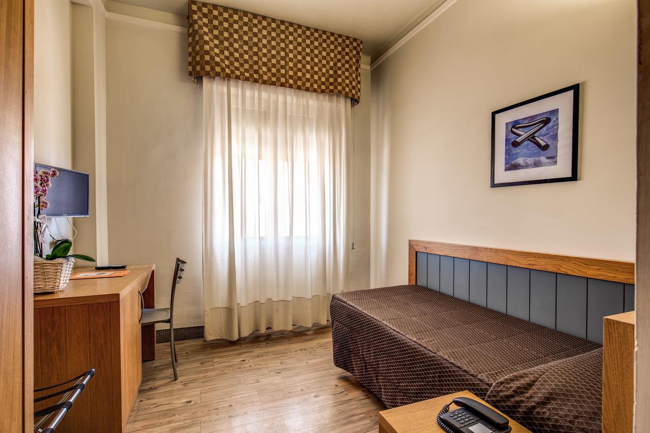 Hotel Delle Nazioni Florens Exteriör bild